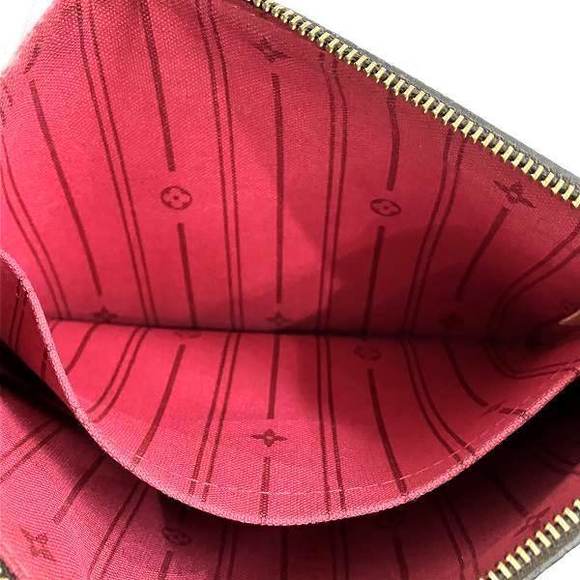 Louis Vuitton Monogram Neverfull MM - Picture 6 of 9